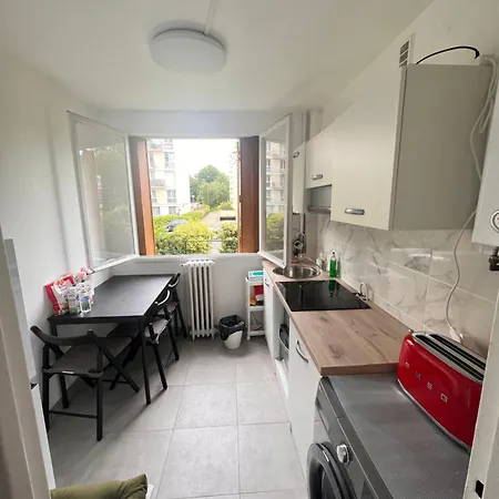 Appt 50m2 /3p Refait A Neuf Proche Du Metro 8 Apartmán *